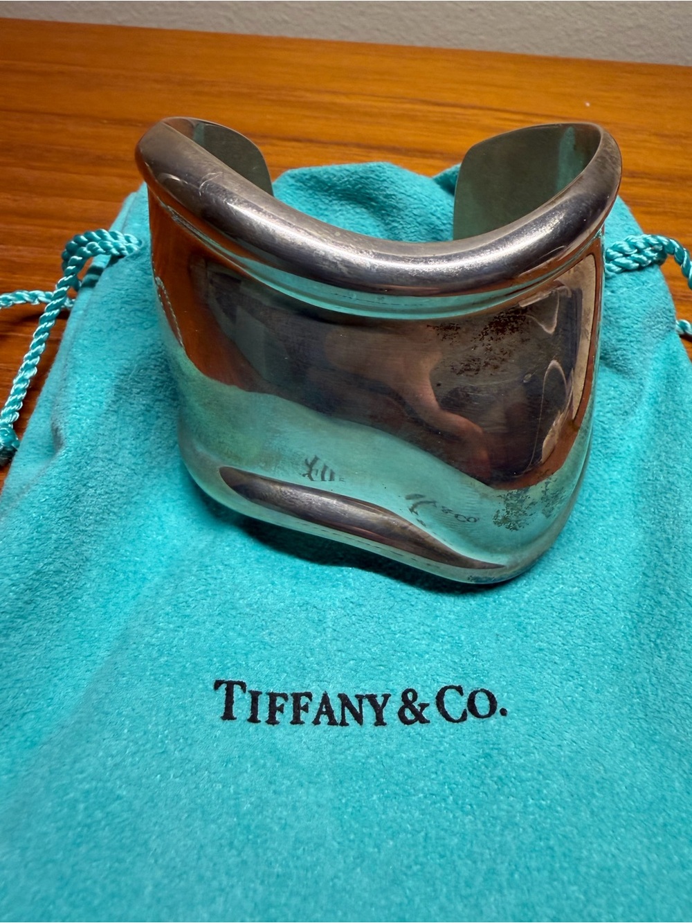 Tiffany & Co. Elsa Peretti Bone Cuff Sterling Silver 925 Italy w/ Box & Pouch